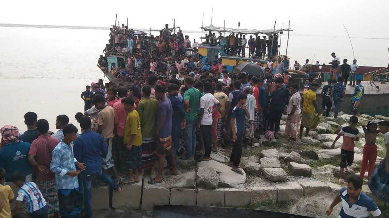 চাঁপাইনবাবগঞ্জে নদীতে গোসল করতে নেমে দুই শিক্ষার্থীসহ তিনজন নিখোঁজ