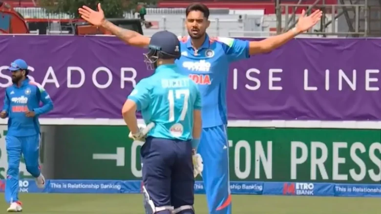 ২২ গজের চরম উত্তেজনা: বেন ডাকেটকে মাঠেই কড়া জবাব দিলেন Gurnoor brar