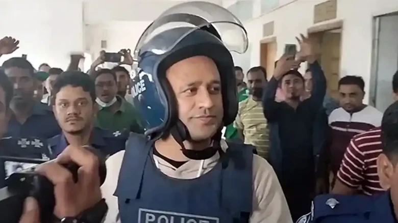 হবিগঞ্জে হত্যাচেষ্টা মামলা: হাইকোর্টে জামিন পেলেন ব্যারিস্টার সুমন